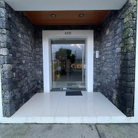 Tronqueiras Apartmán *