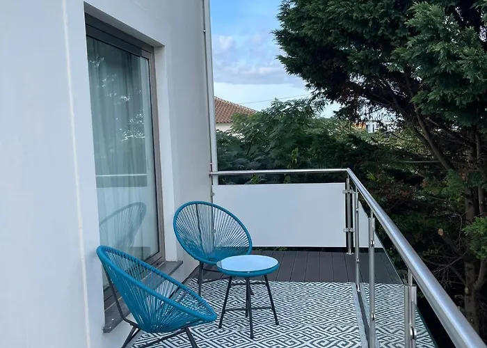 Tronqueiras * Praia da Vitória